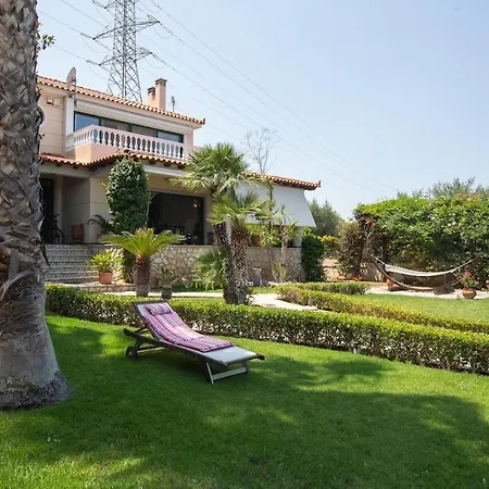 Luxury Garden Kiato Appartamento